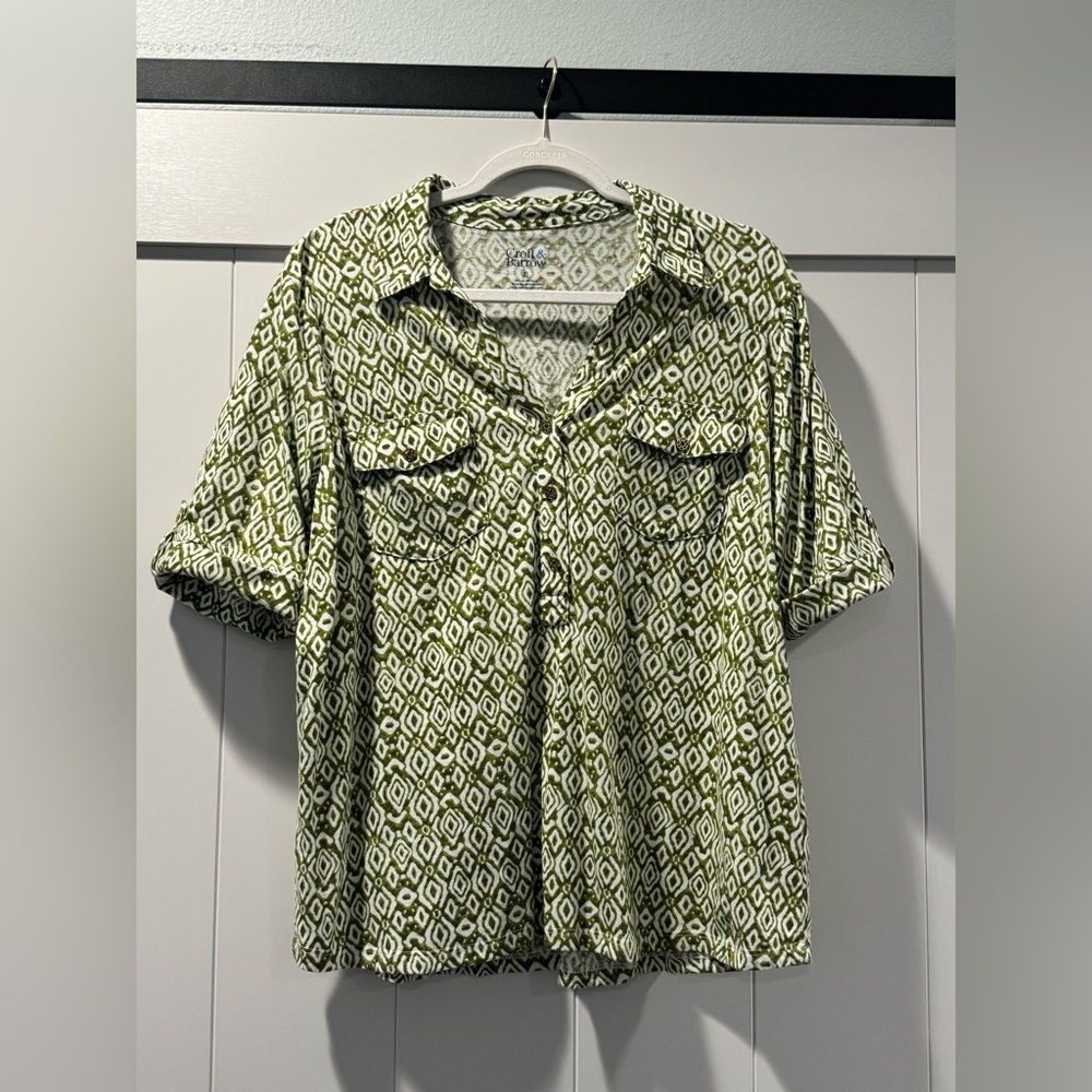 Green Geometric Patterned Blouse